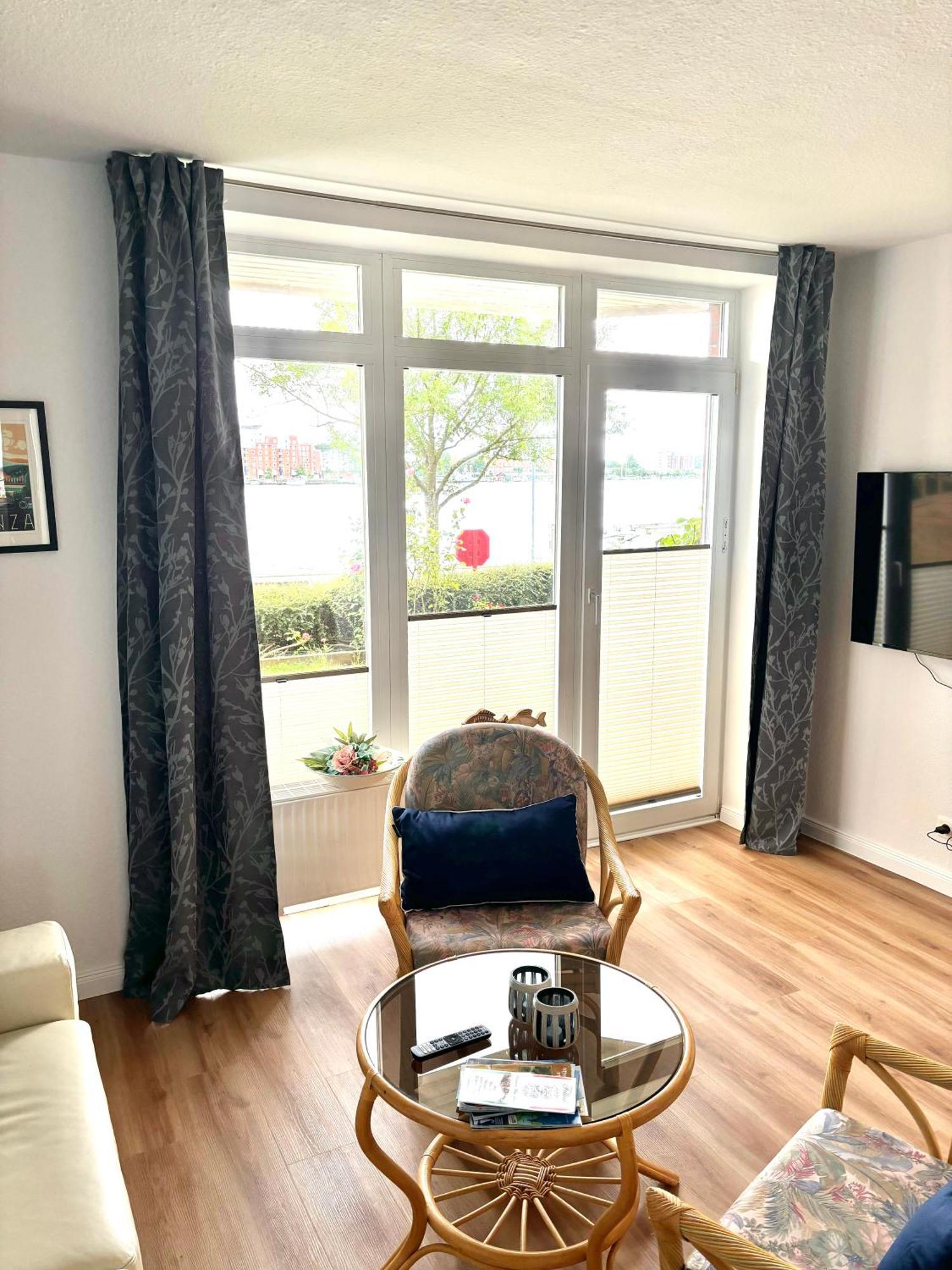 Ferienwohnung Havenblick 빌헬름스하펜 외부 사진